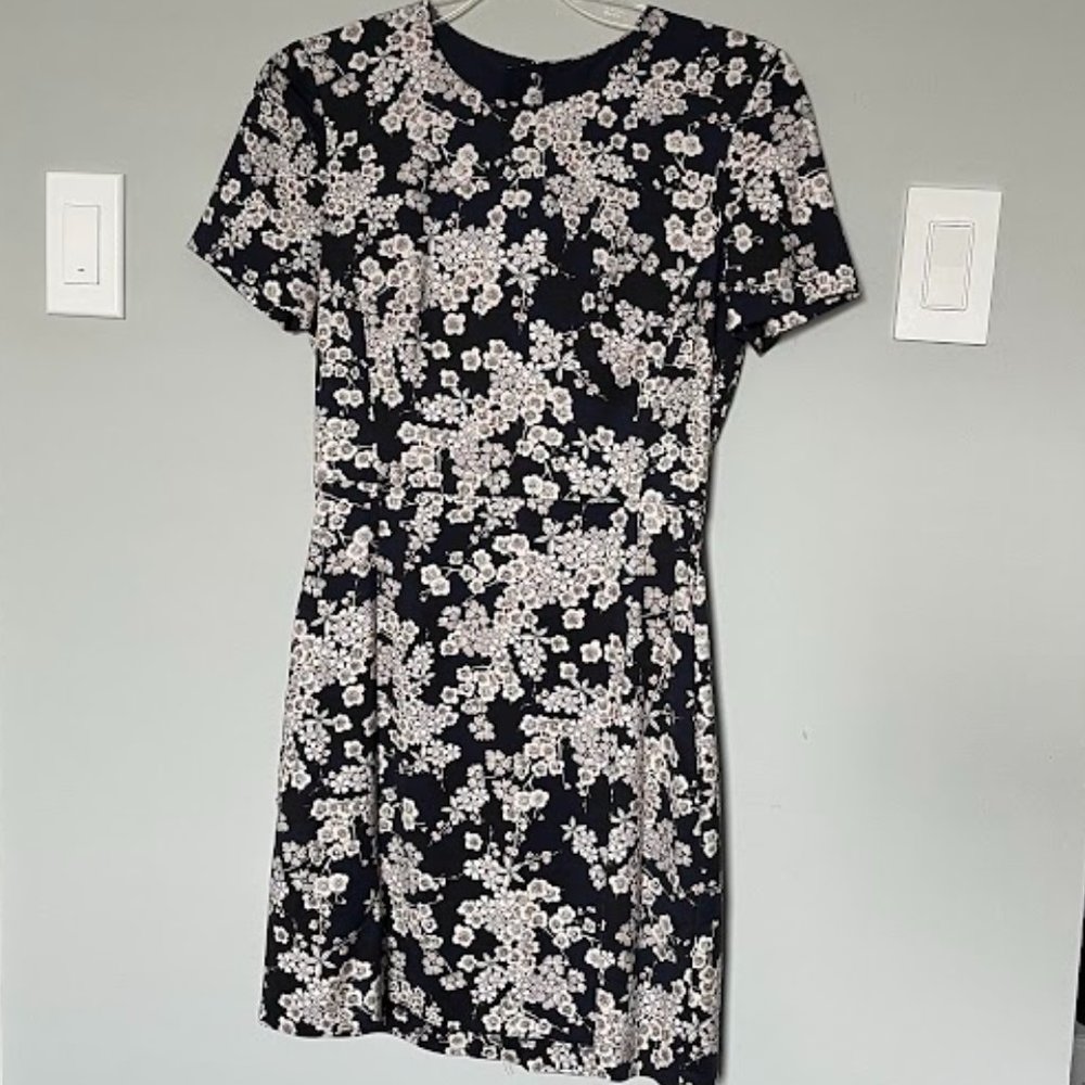 Navy Floral Mini Dress with Pockets Size 2 French Connection